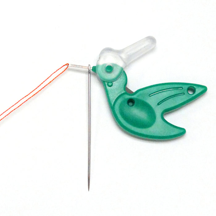 Hummingbird Needle Threaders, Green, 12 pc
